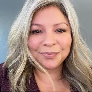 Meet your Posher, Monica